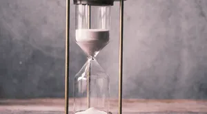 Gott und die Zeit – wie und wann existiert Gott?